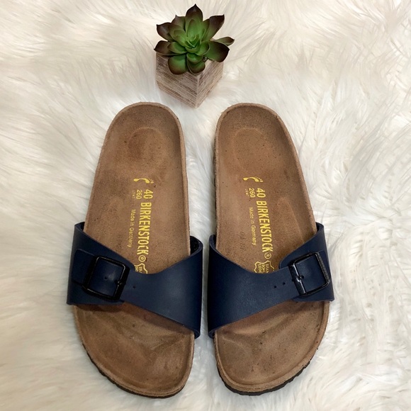 narrow navy sandals